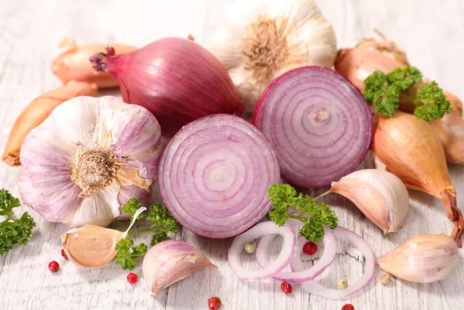 Bow and garlic